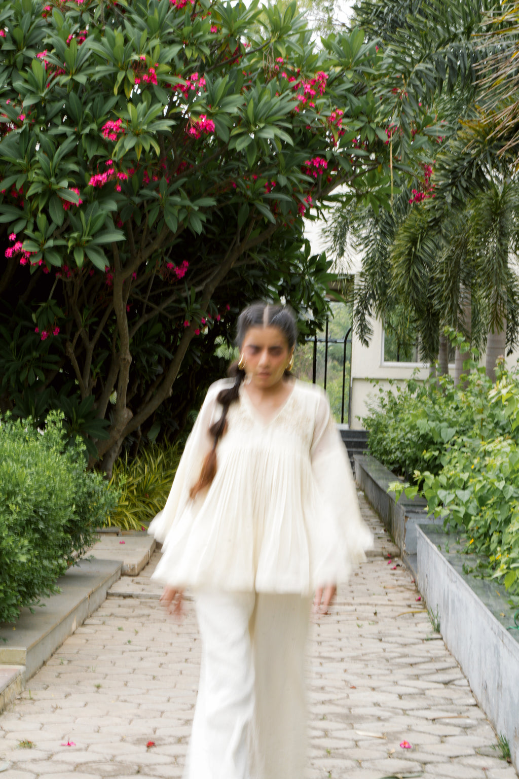 Meera set